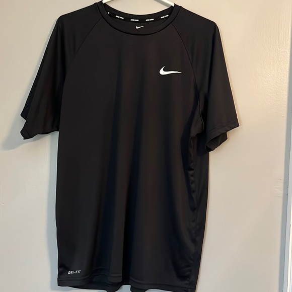 Nike Bundle of 2 Essential Men's Short-Sleeve Hydroguard Swim Shirt Size XL - Picture 3 of 11